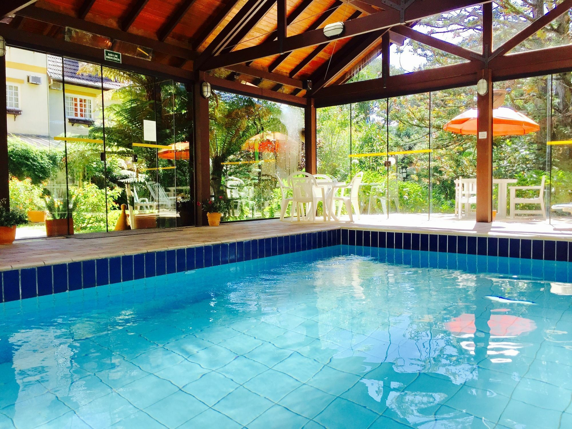 Hotel Pousada Le Chateau Gramado Buitenkant foto